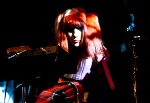 Raf and O at Kaparte Oxjam 2013 at The Ivy House a